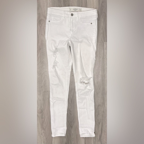 Abercrombie & Fitch Skinny Jean - Picture 2 of 3